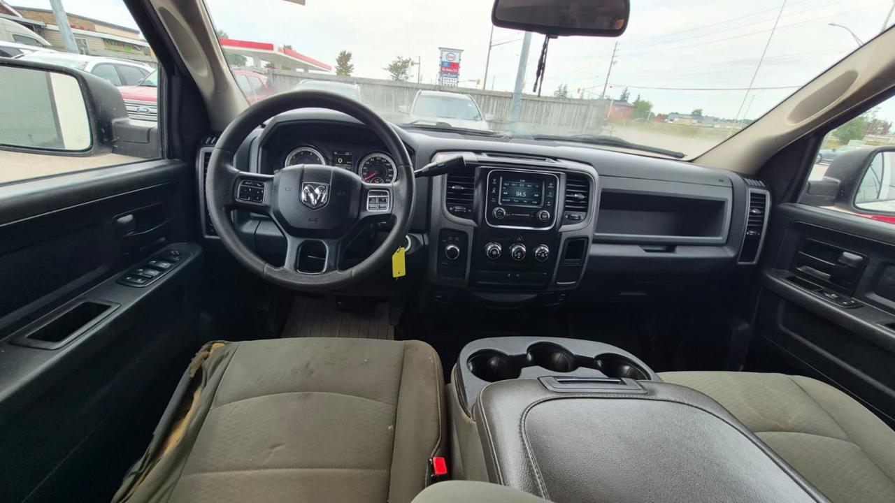 2016 RAM 1500 ST, TRANSMISSION SLIPPING, ENGINE RUNS GOOD, 4X4 Photo