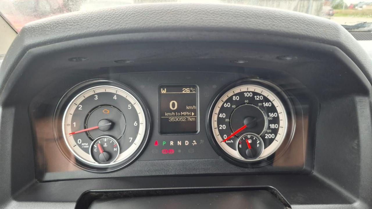 2016 RAM 1500 ST, TRANSMISSION SLIPPING, ENGINE RUNS GOOD, 4X4 Photo