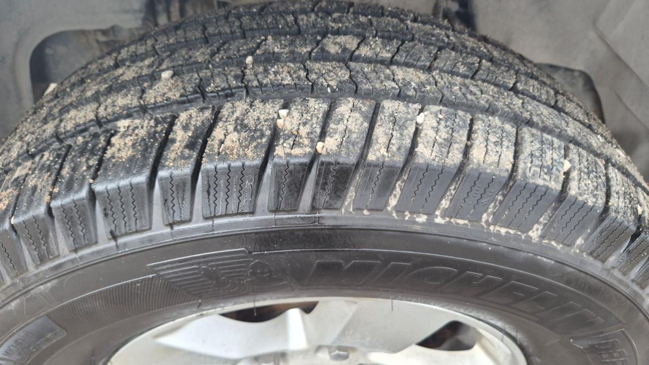 2016 RAM 1500 ST, TRANSMISSION SLIPPING, ENGINE RUNS GOOD, 4X4 Photo