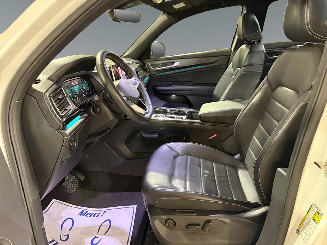 2024 Volkswagen Atlas Cross Sport Highline 2.0 TSI 4MOTION Photo