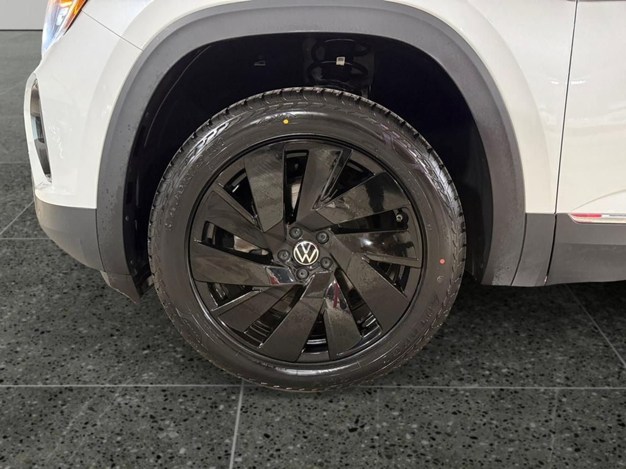 2024 Volkswagen Atlas Cross Sport Highline 2.0 TSI 4MOTION Photo