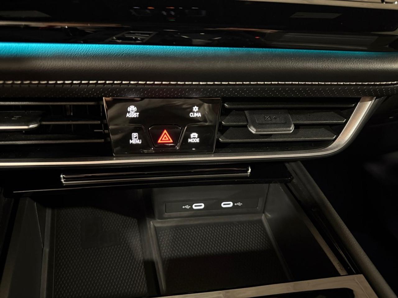 2024 Volkswagen Atlas Cross Sport Highline 2.0 TSI 4MOTION Photo