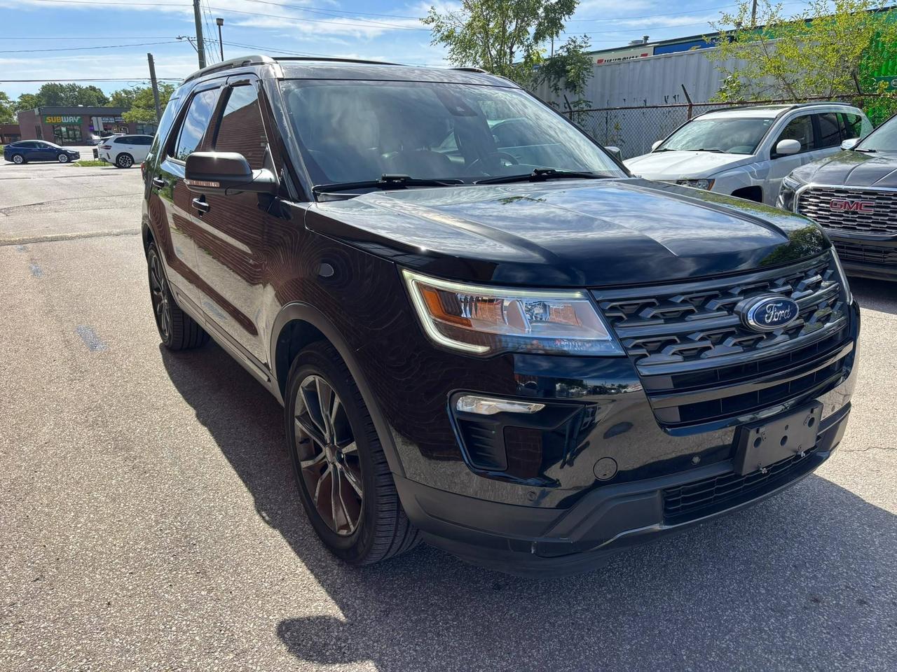 2018 Ford Explorer XLT 4WD Photo
