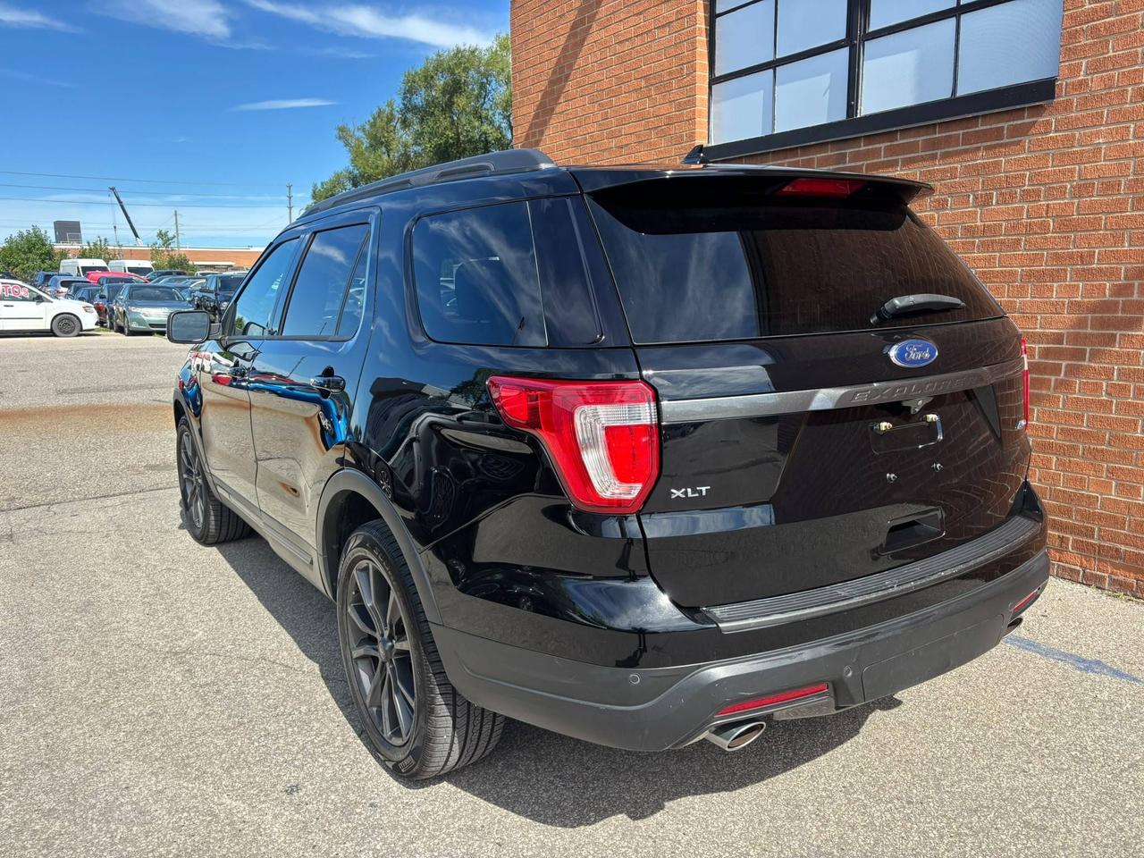 2018 Ford Explorer XLT 4WD Photo