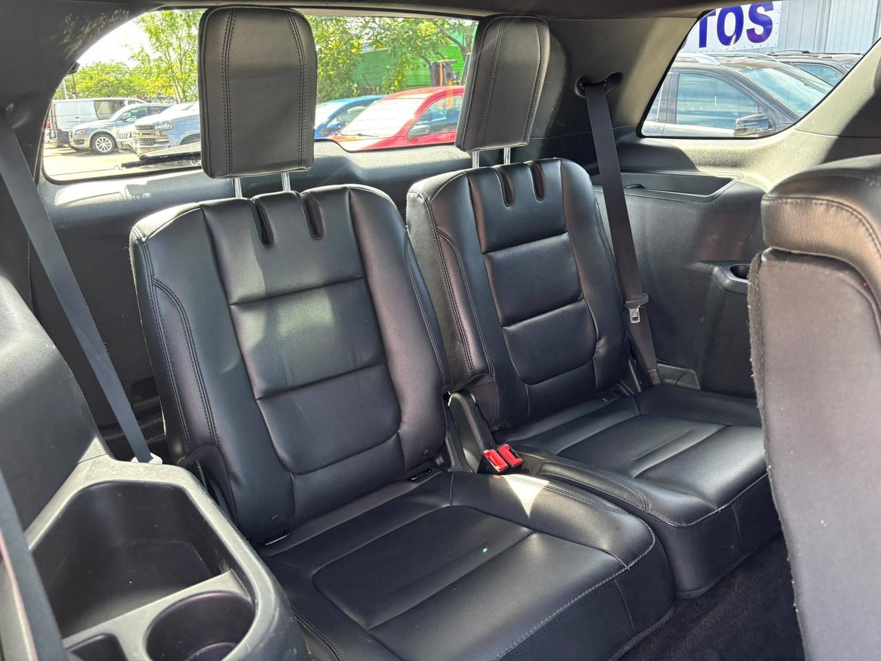 2018 Ford Explorer XLT 4WD Photo