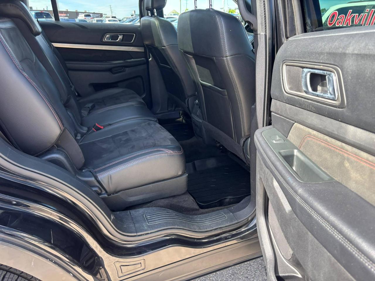 2018 Ford Explorer XLT 4WD Photo