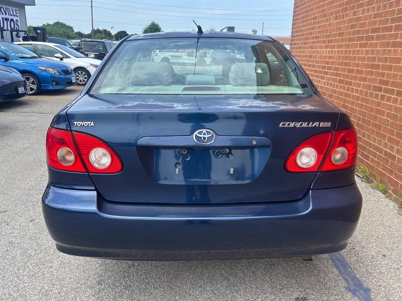 2007 Toyota Corolla 4dr Sdn Autol CE Photo