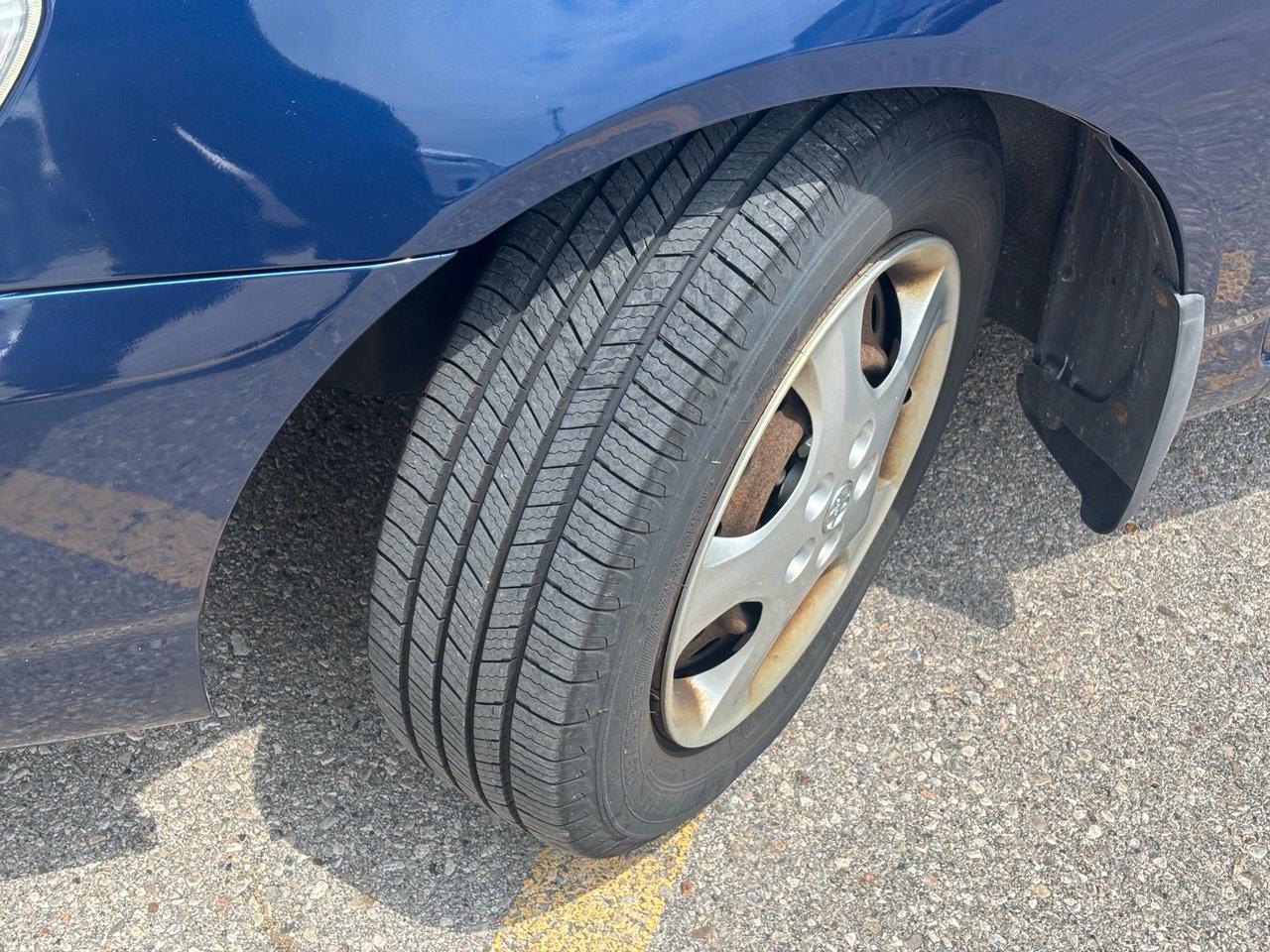 2007 Toyota Corolla 4dr Sdn Autol CE Photo