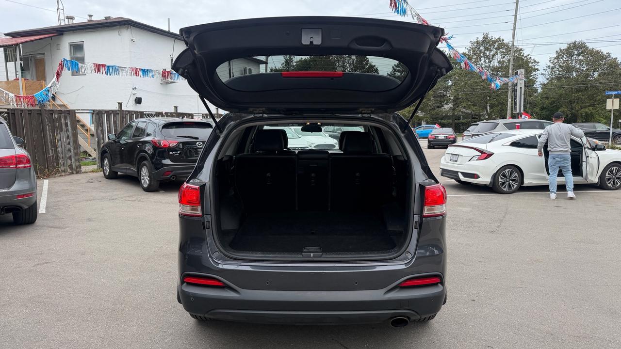 2016 Kia Sorento 2.4L LX Photo