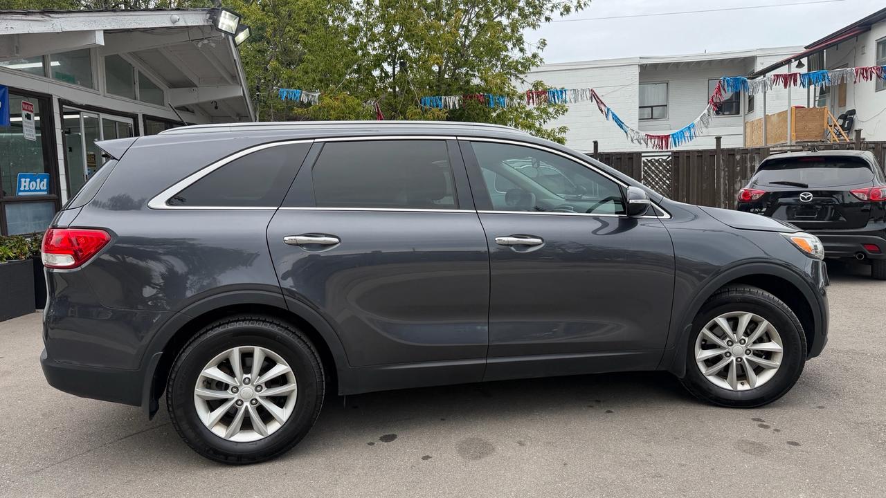 2016 Kia Sorento 2.4L LX Photo