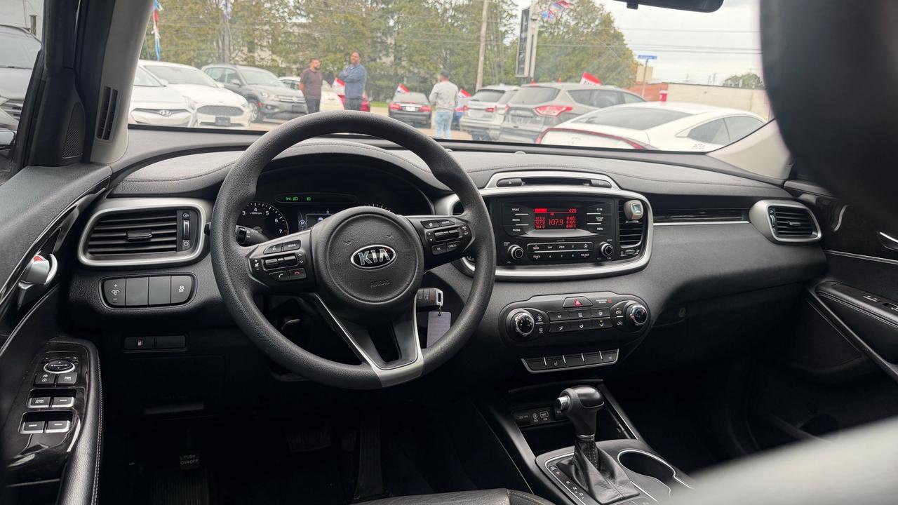 2016 Kia Sorento 2.4L LX Photo