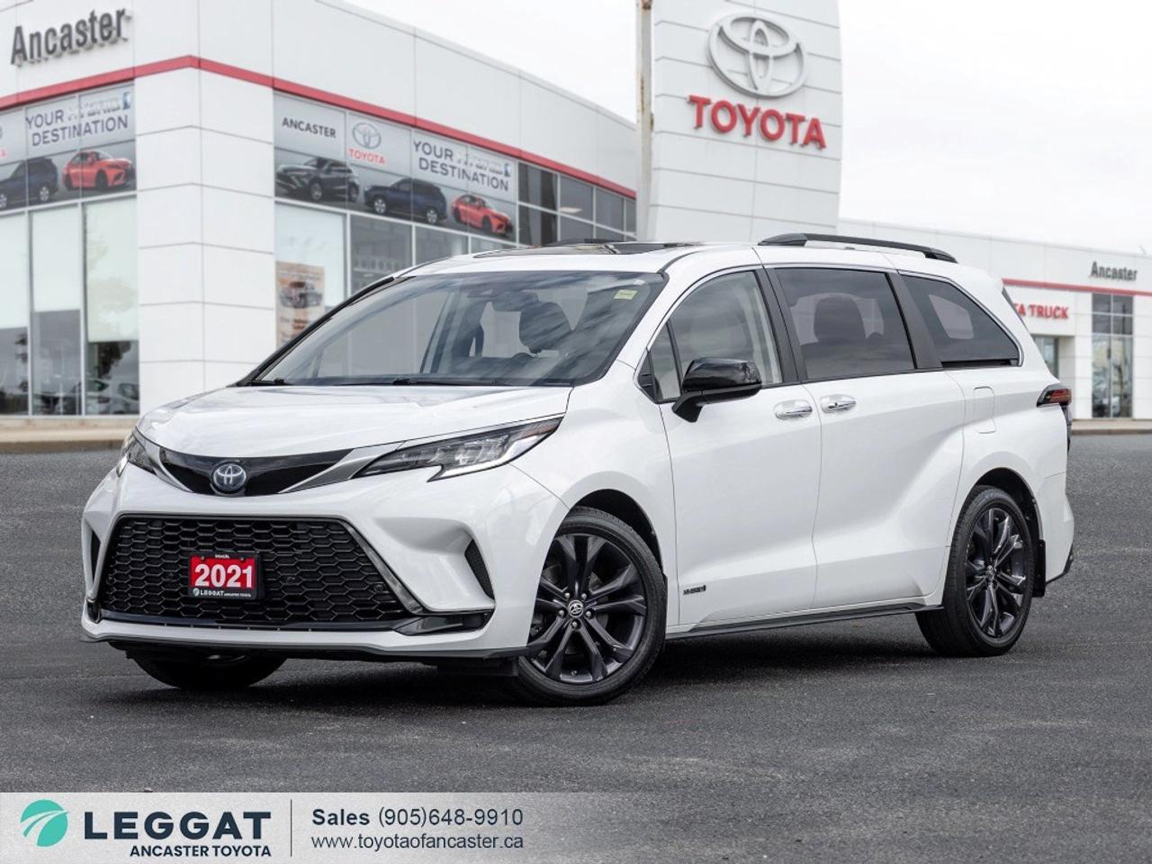 2021 Toyota Sienna XSE FWD Photo