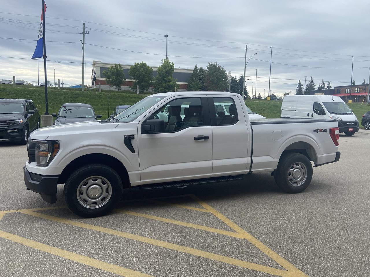 2023 Ford F-150 XL 4WD SUPERCAB 6.5' BOX Photo