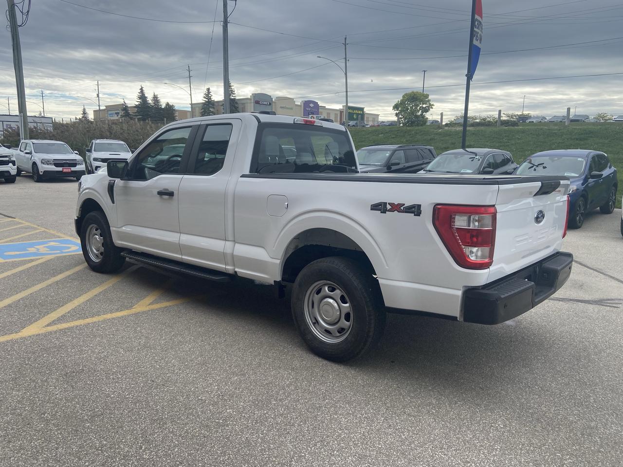 2023 Ford F-150 XL 4WD SUPERCAB 6.5' BOX Photo
