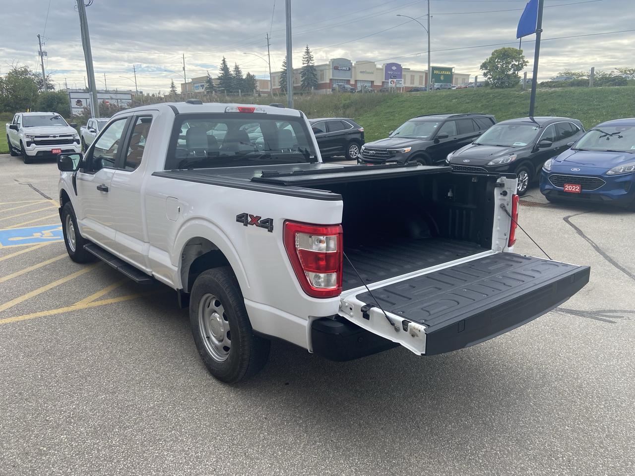 2023 Ford F-150 XL 4WD SUPERCAB 6.5' BOX Photo