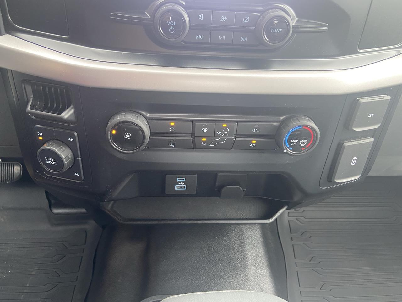 2023 Ford F-150 XL 4WD SUPERCAB 6.5' BOX Photo