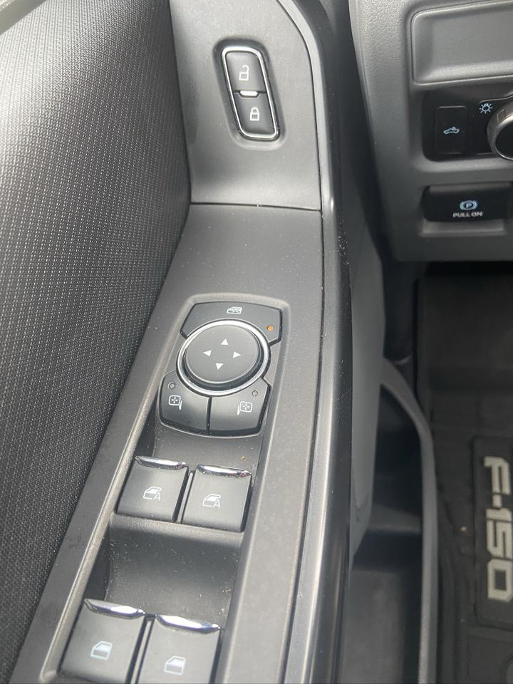 2023 Ford F-150 XL 4WD SUPERCAB 6.5' BOX Photo