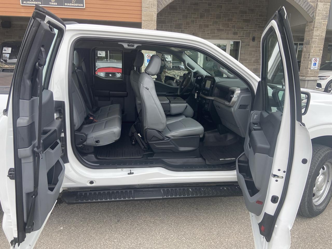2023 Ford F-150 XL 4WD SUPERCAB 6.5' BOX Photo