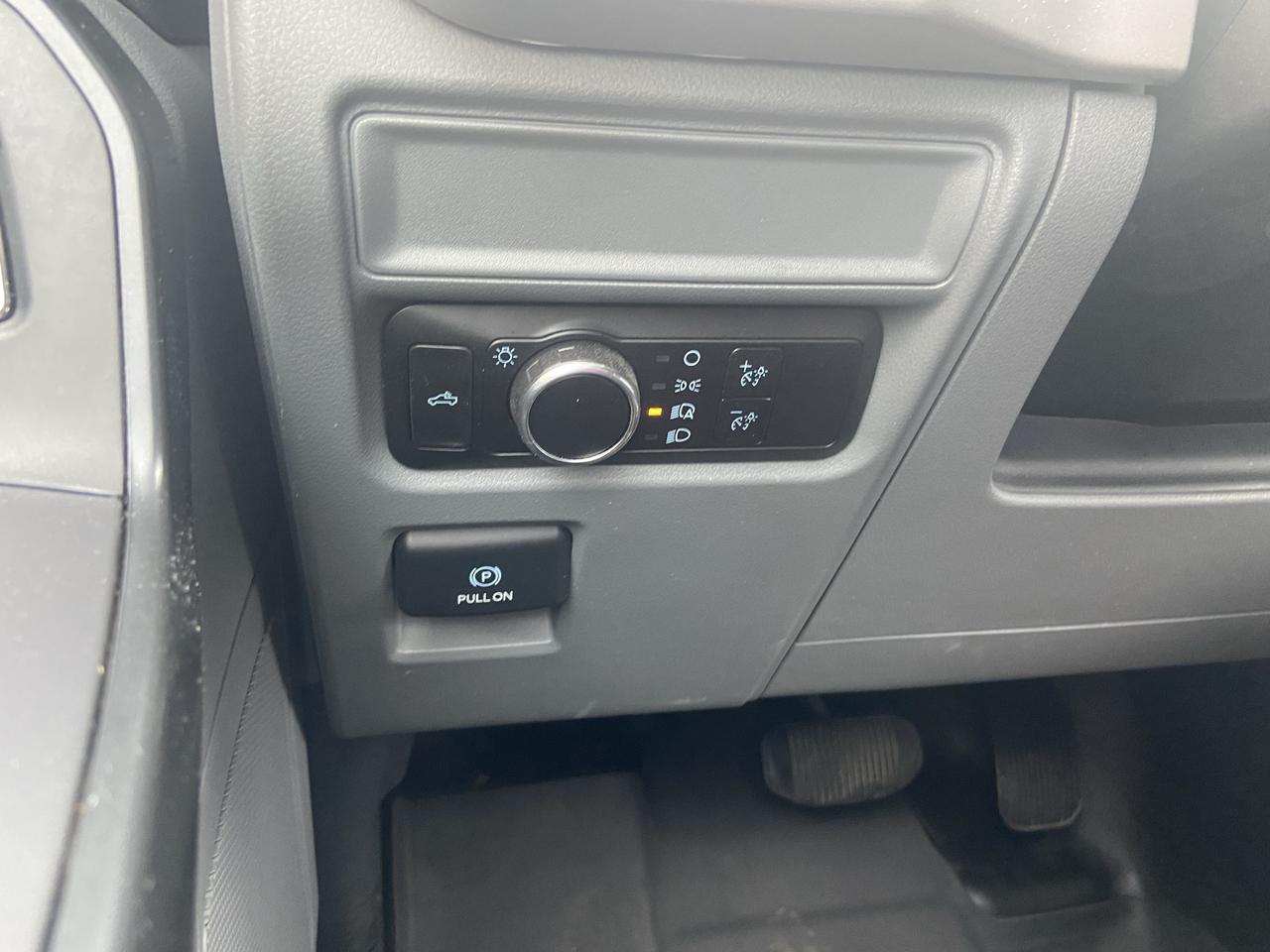 2023 Ford F-150 XL 4WD SUPERCAB 6.5' BOX Photo