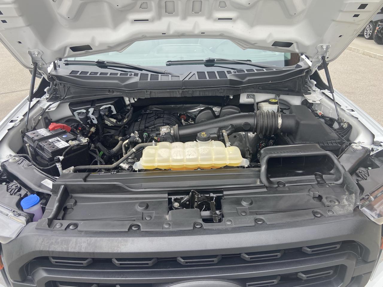 2023 Ford F-150 XL 4WD SUPERCAB 6.5' BOX Photo