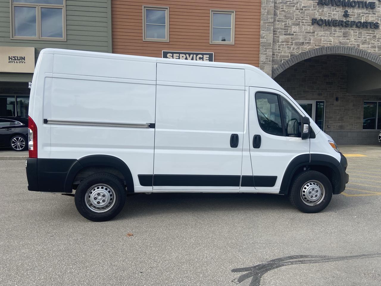 2025 RAM Cargo Van Tradesman Photo2