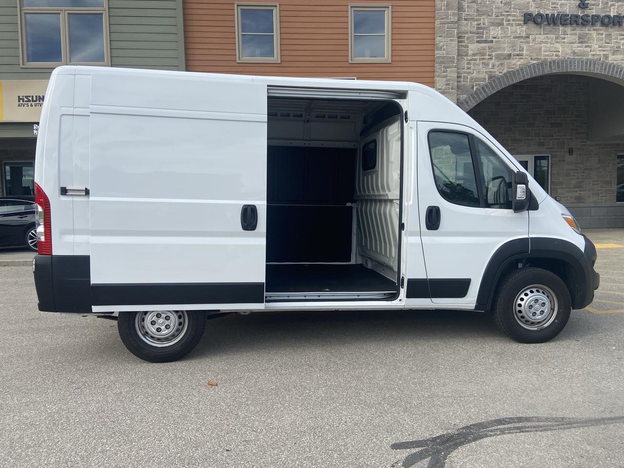 2025 RAM Cargo Van Tradesman Photo3