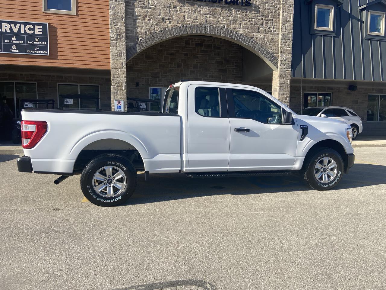 2022 Ford F-150 4WD SuperCab 6.5' Box Photo2
