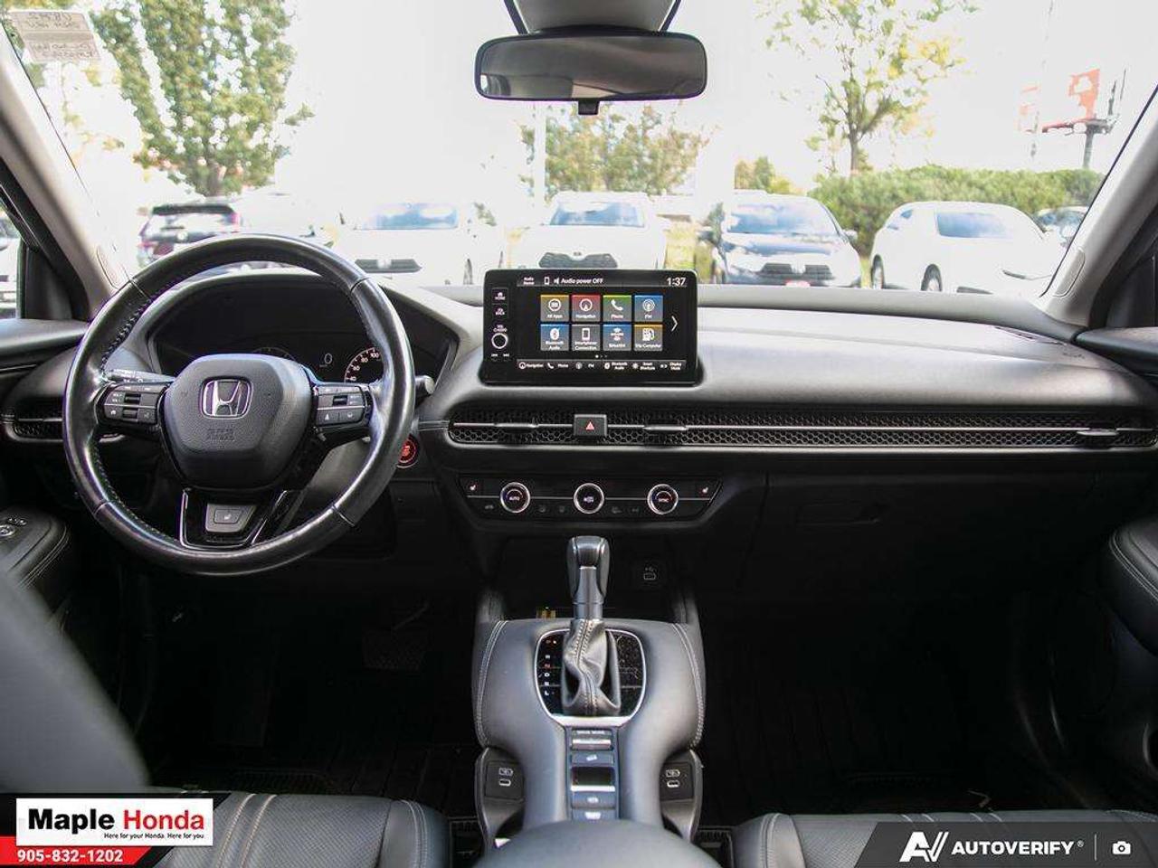 2024 Honda HR-V Leather| Sunroof | Carplay | Auto Start Photo