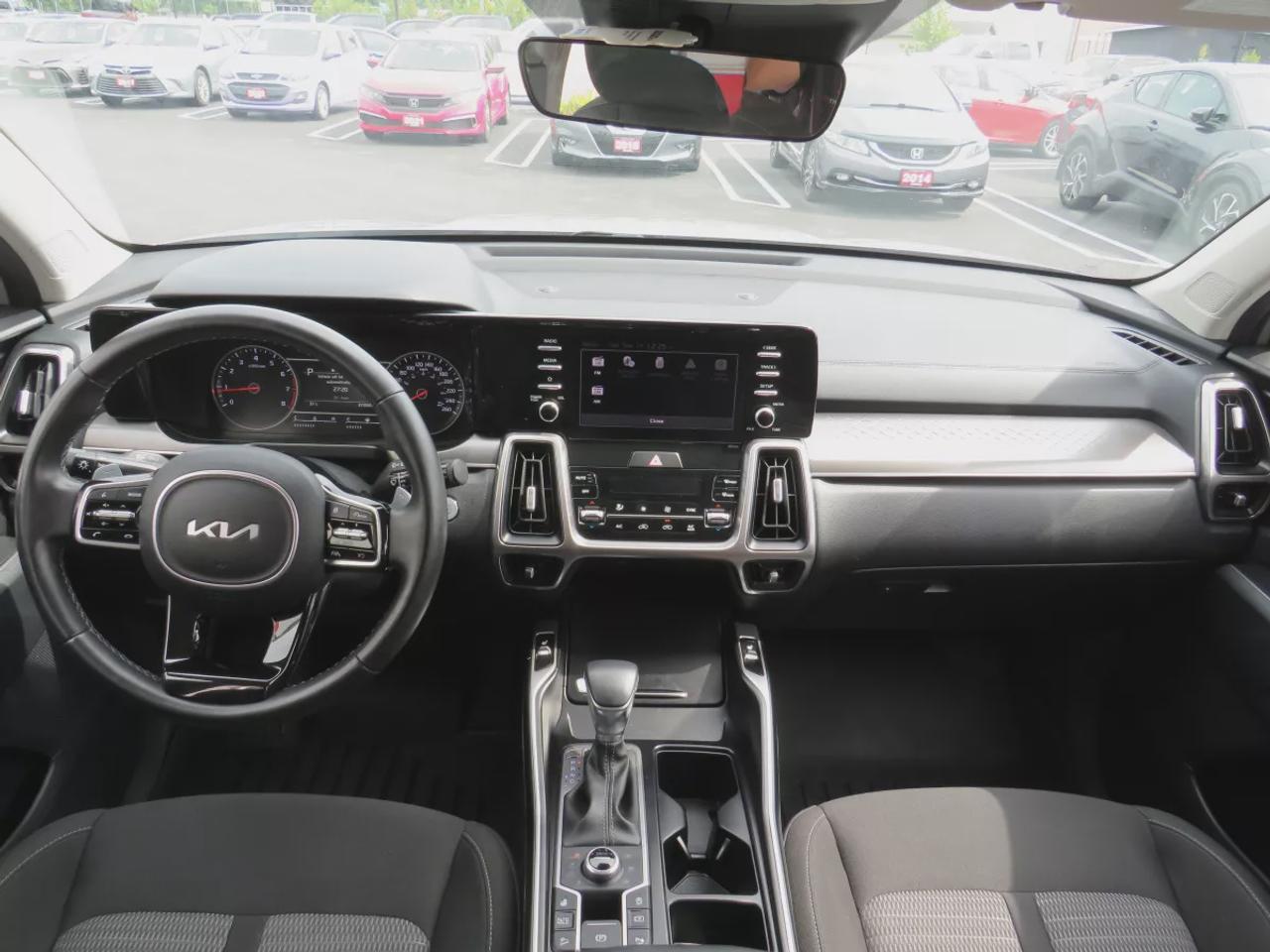 2023 Kia Sorento X-Line | AWD | Automatic | 6-Passenger | Alloy Wheels | Heated Seats | Heated Steering Wheel | Power Driver Seat | Dual-Zone Climate Control | Touchscreen Display | Android Auto & Apple CarPlay | Bluetooth | Wireless Phone Charging | Back-Up Camera | Blin Photo4