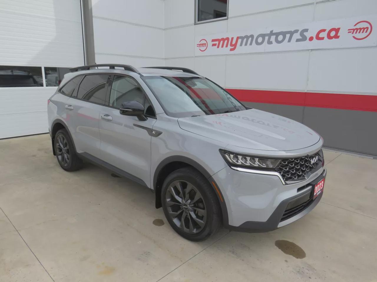 2023 Kia Sorento X-Line | AWD | Automatic | 6-Passenger | Alloy Wheels | Heated Seats | Heated Steering Wheel | Power Driver Seat | Dual-Zone Climate Control | Touchscreen Display | Android Auto & Apple CarPlay | Bluetooth | Wireless Phone Charging | Back-Up Camera | Blin Photo0