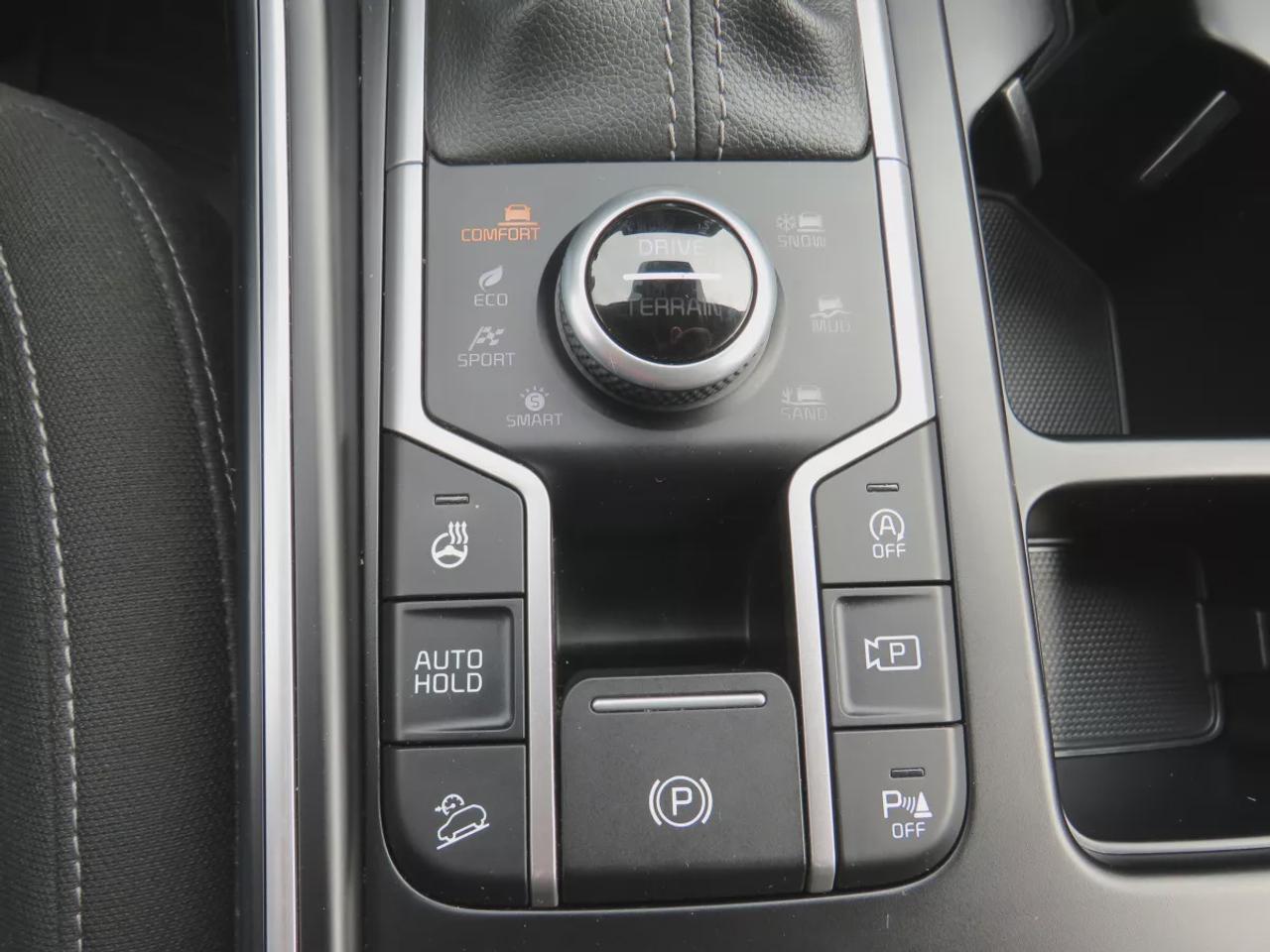 2023 Kia Sorento X-Line | AWD | Automatic | 6-Passenger | Alloy Wheels | Heated Seats | Heated Steering Wheel | Power Driver Seat | Dual-Zone Climate Control | Touchscreen Display | Android Auto & Apple CarPlay | Bluetooth | Wireless Phone Charging | Back-Up Camera | Blin Photo