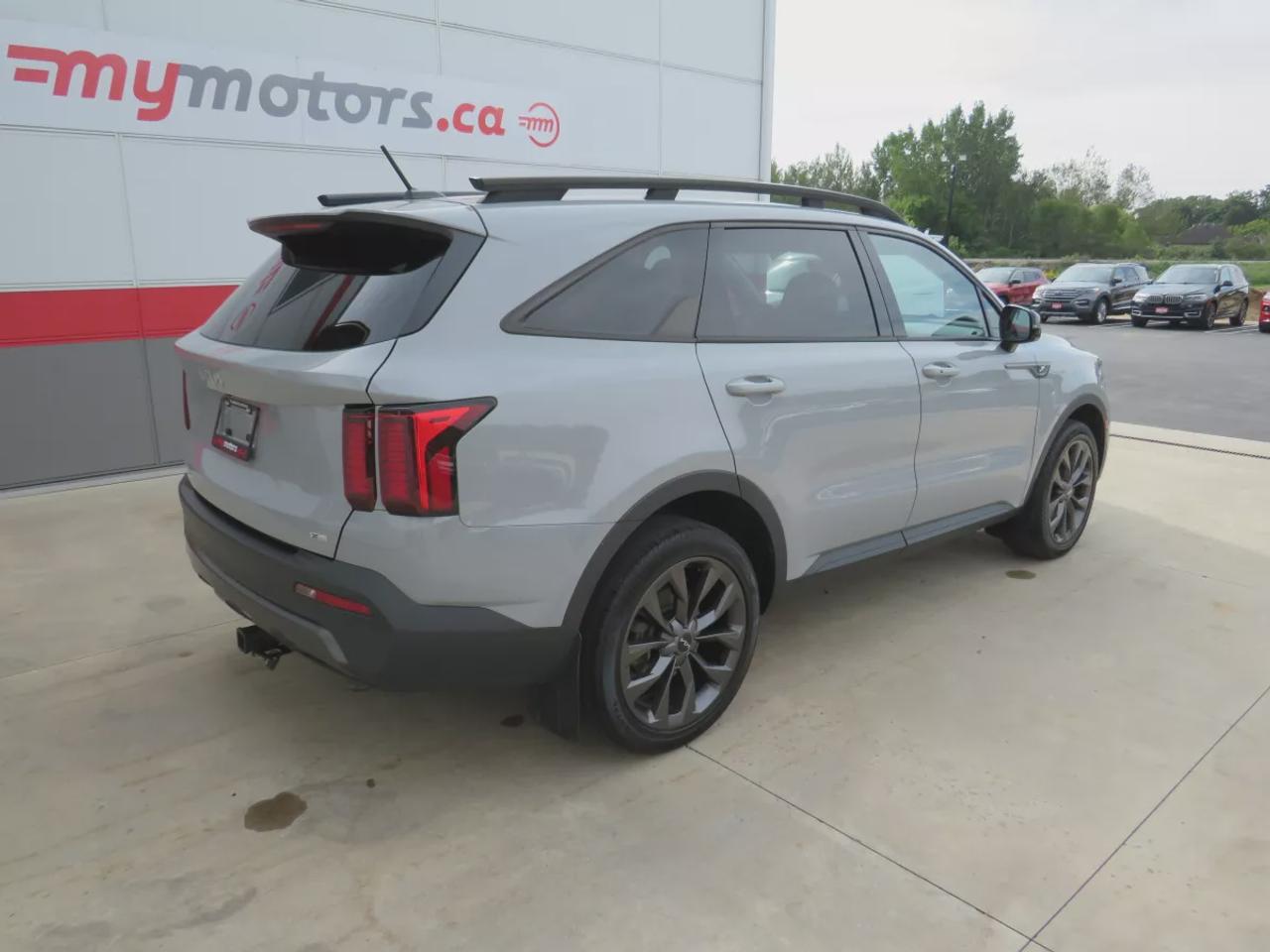 2023 Kia Sorento X-Line | AWD | Automatic | 6-Passenger | Alloy Wheels | Heated Seats | Heated Steering Wheel | Power Driver Seat | Dual-Zone Climate Control | Touchscreen Display | Android Auto & Apple CarPlay | Bluetooth | Wireless Phone Charging | Back-Up Camera | Blin Photo