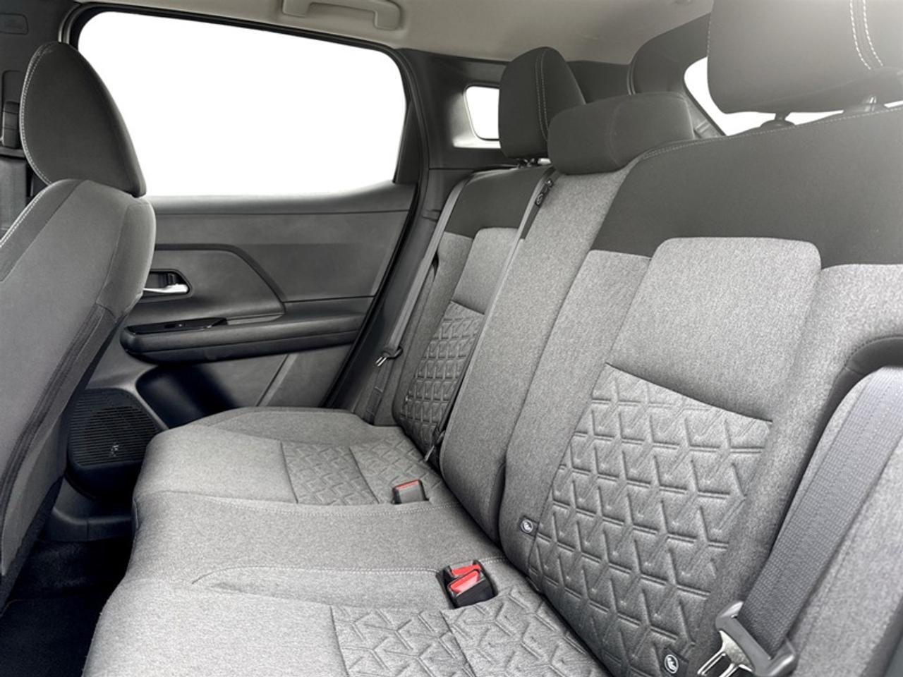 2026 Nissan Kicks SV  **CLEAN CARFAX** Photo