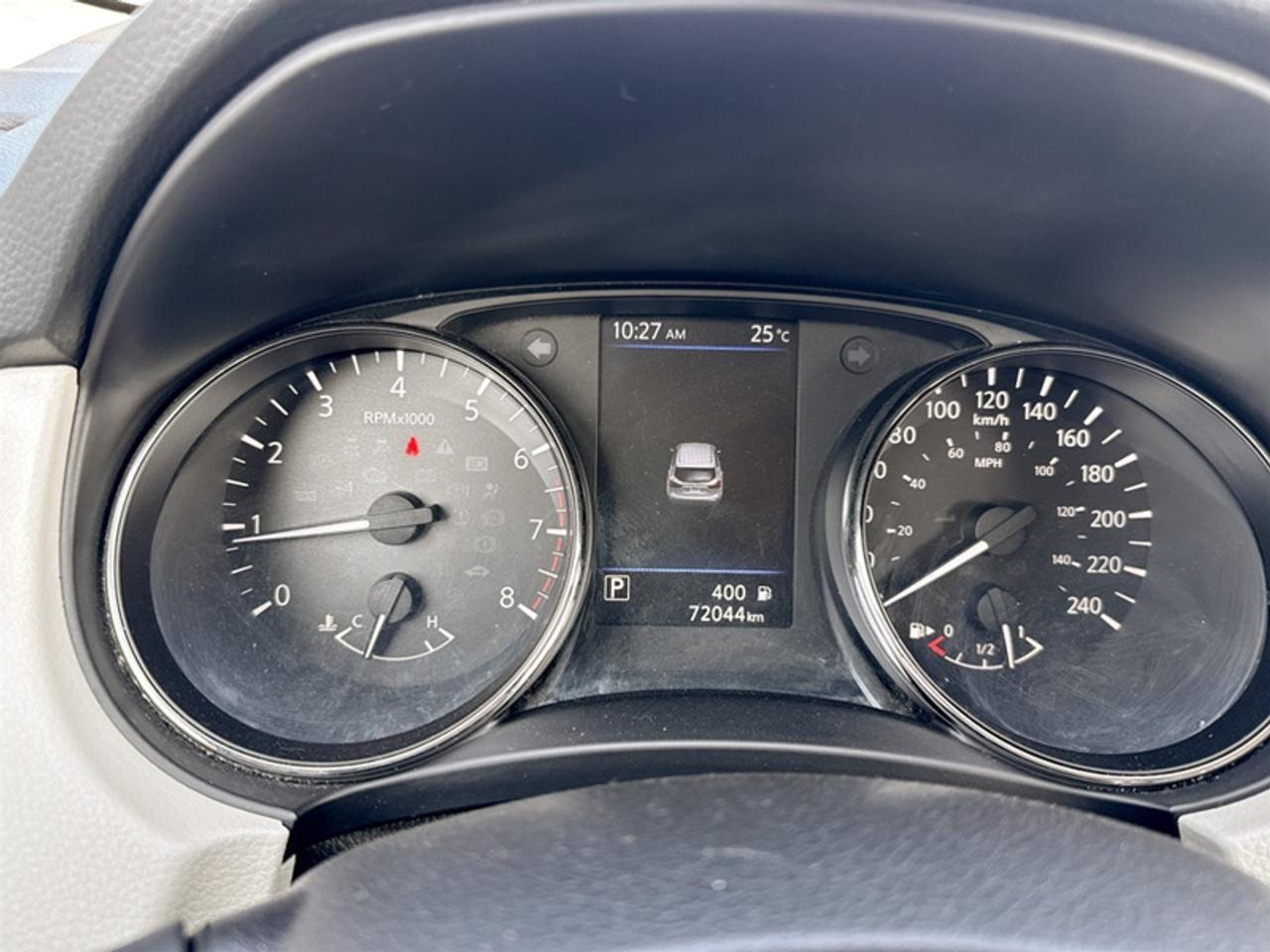 2023 Nissan Qashqai S  **APPLE CP - HTD SEATS** Photo