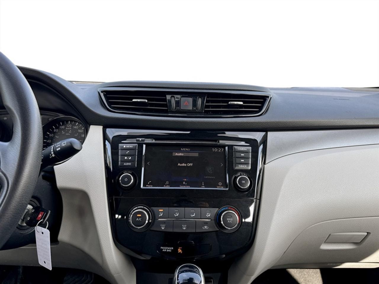 2023 Nissan Qashqai S  **APPLE CP - HTD SEATS** Photo