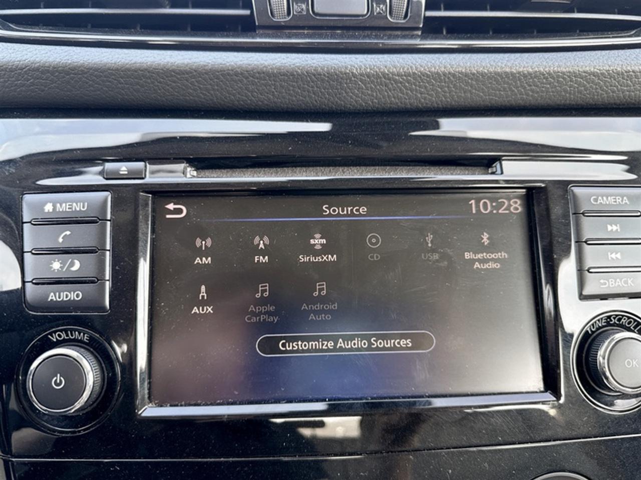 2023 Nissan Qashqai S  **APPLE CP - HTD SEATS** Photo