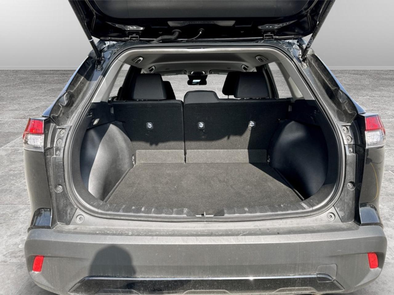 2026 Toyota Corolla Cross LE  **HEATED SW - APPLE CP** Photo