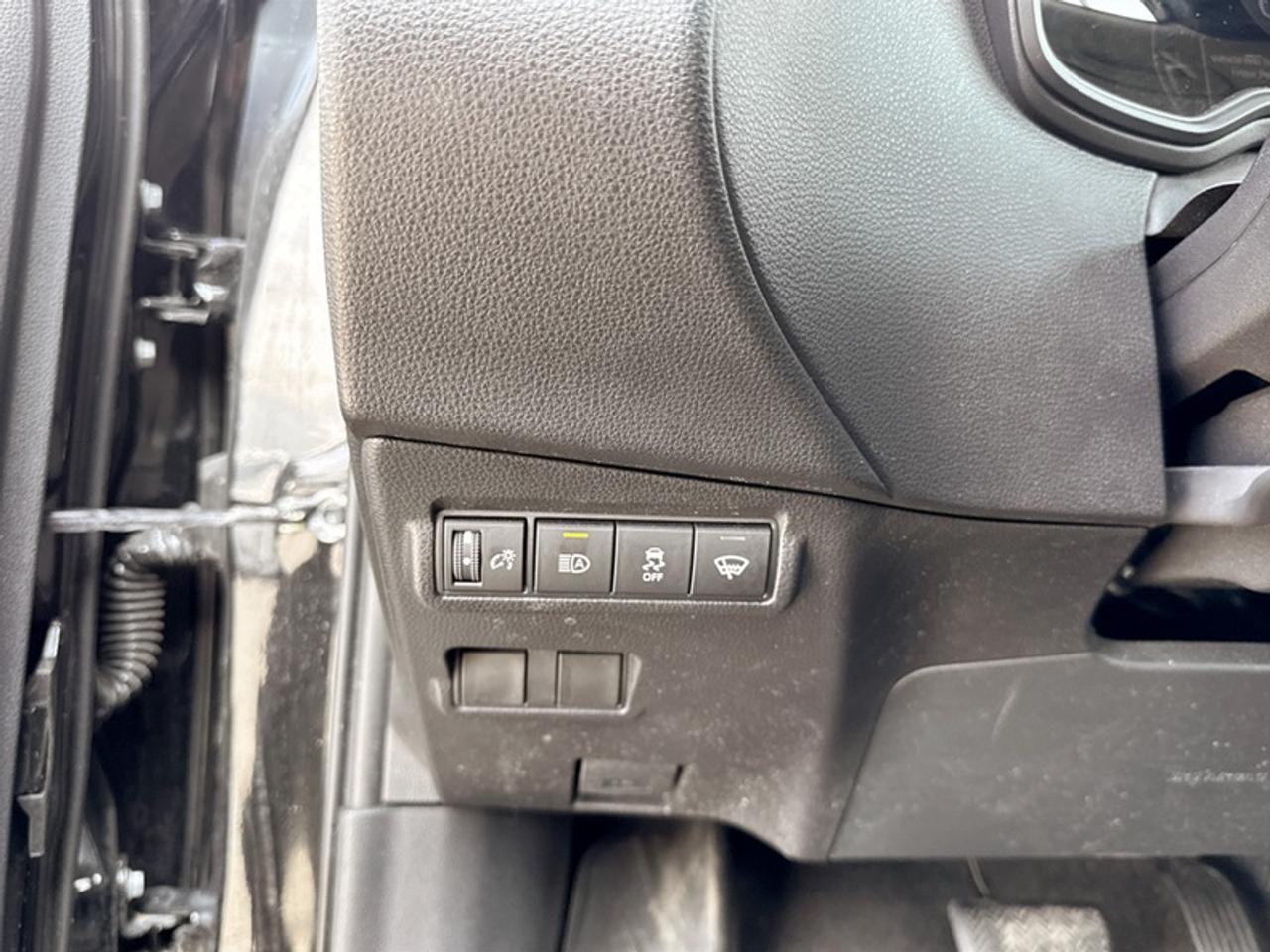 2026 Toyota Corolla Cross LE  **HEATED SW - APPLE CP** Photo