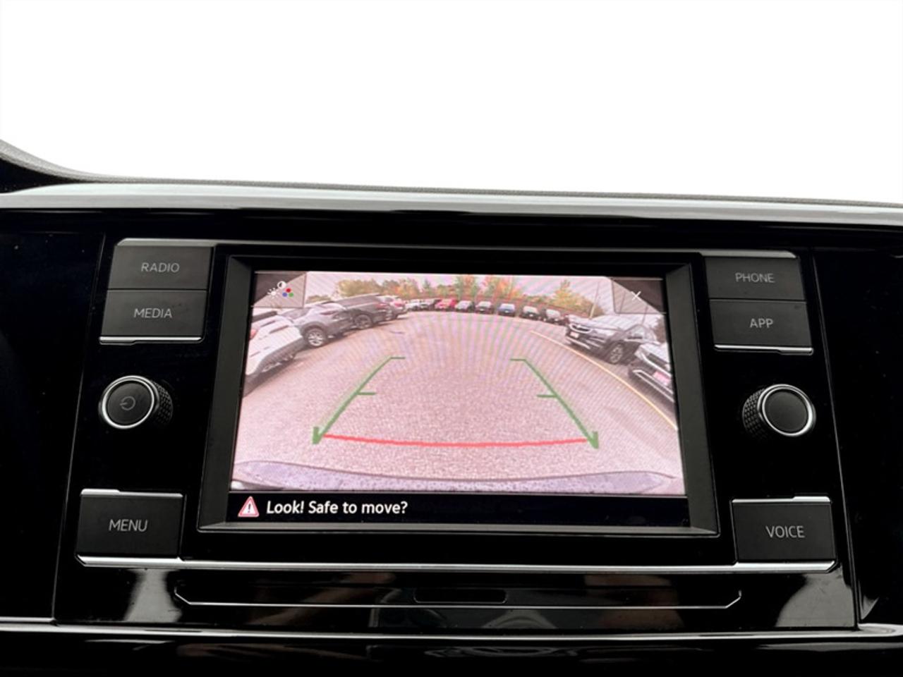 2024 Volkswagen Taos Trendline  **HEATED SW - APPLE CP** Photo