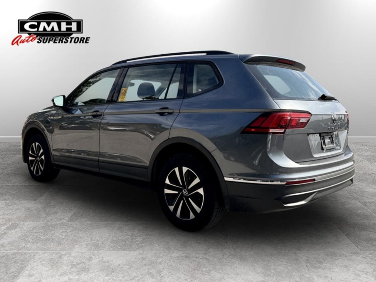 2024 Volkswagen Tiguan Trendline  **CLEAN CARFAX** Photo3