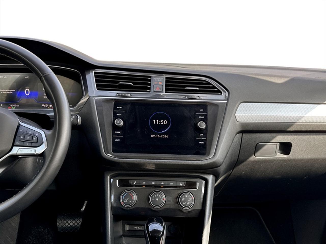 2024 Volkswagen Tiguan Trendline  **CLEAN CARFAX** Photo