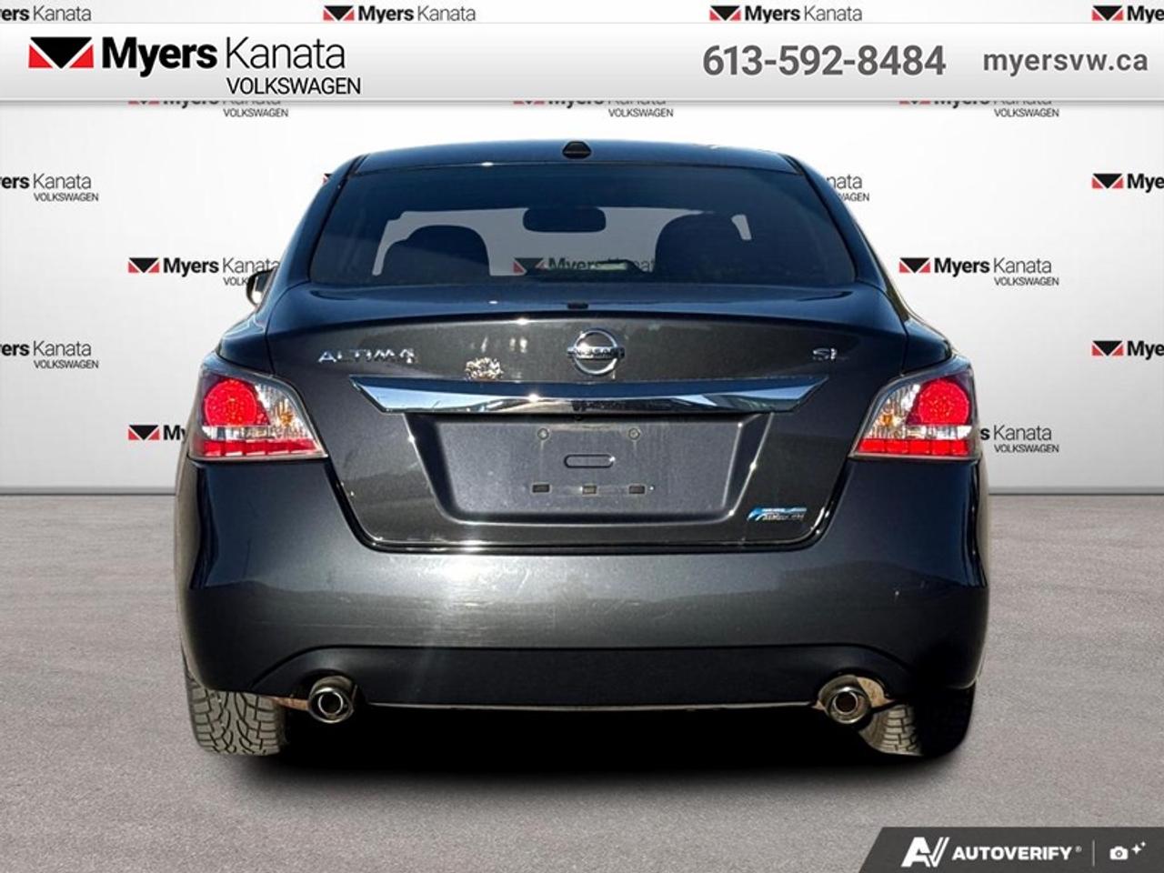 2014 Nissan Altima 2.5 SL  - Sunroof -  Leather Seats Photo