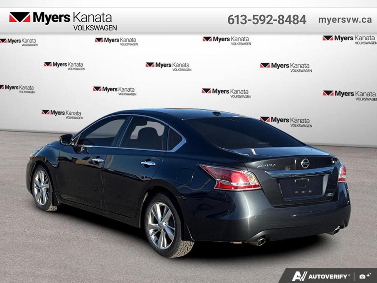 2014 Nissan Altima 2.5 SL  - Sunroof -  Leather Seats Photo