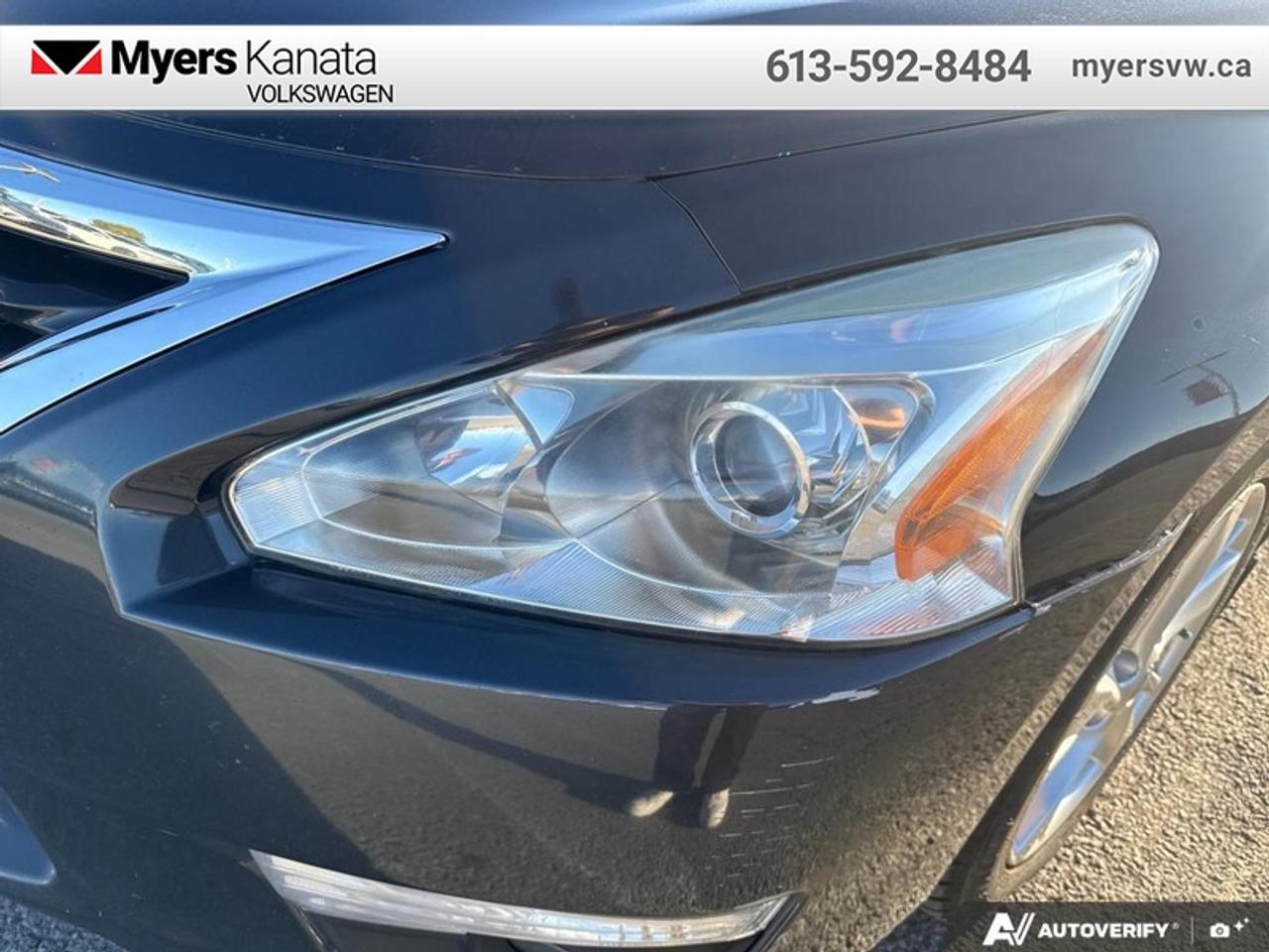 2014 Nissan Altima 2.5 SL  - Sunroof -  Leather Seats Photo