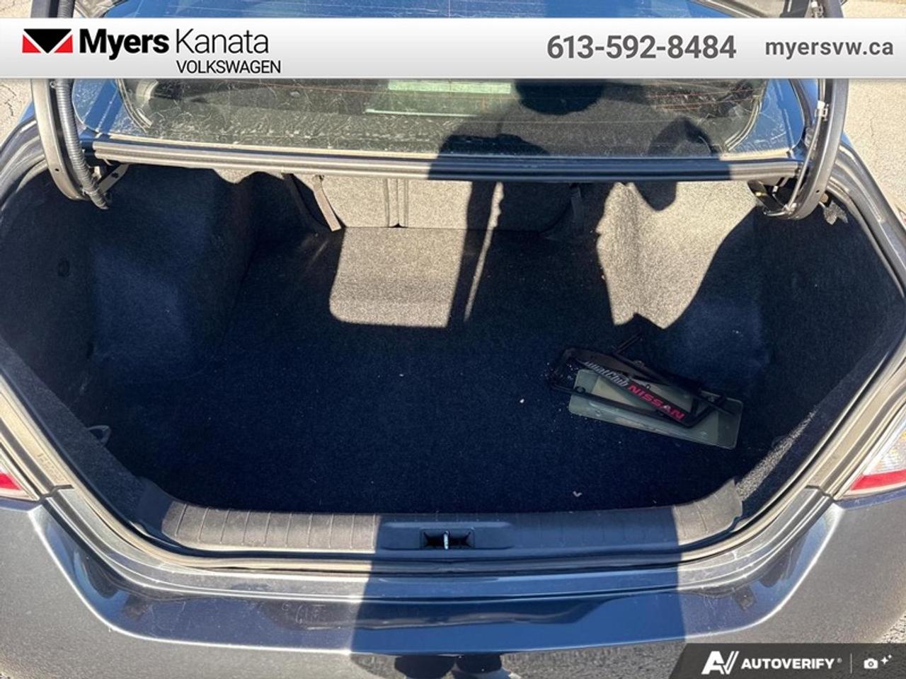2014 Nissan Altima 2.5 SL  - Sunroof -  Leather Seats Photo