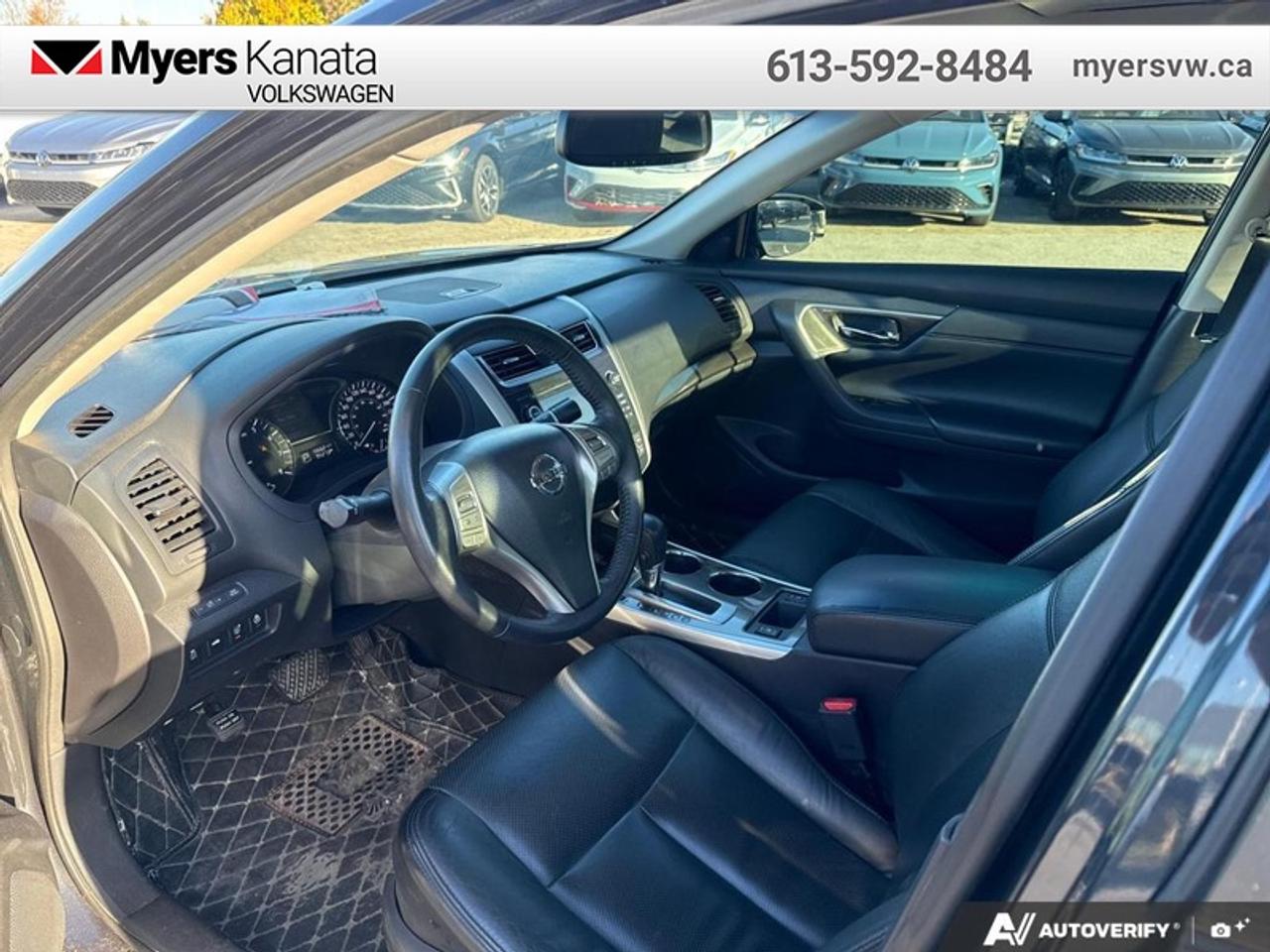 2014 Nissan Altima 2.5 SL  - Sunroof -  Leather Seats Photo