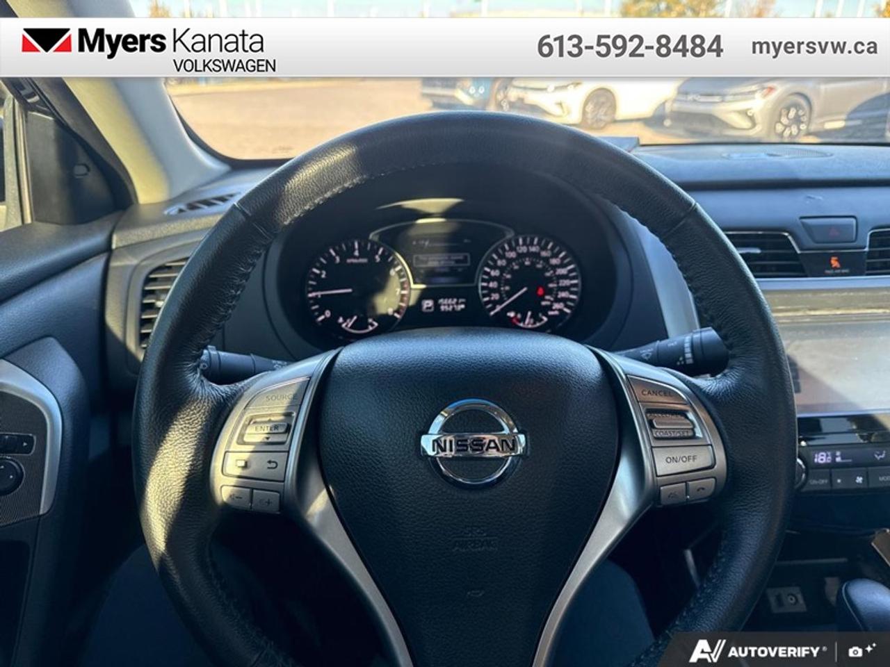2014 Nissan Altima 2.5 SL  - Sunroof -  Leather Seats Photo
