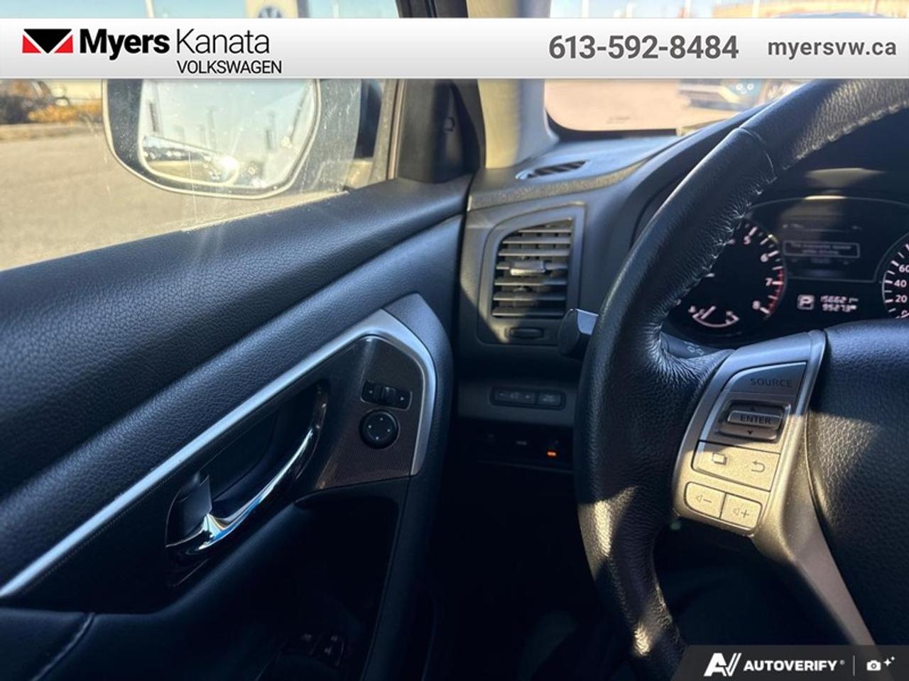 2014 Nissan Altima 2.5 SL  - Sunroof -  Leather Seats Photo