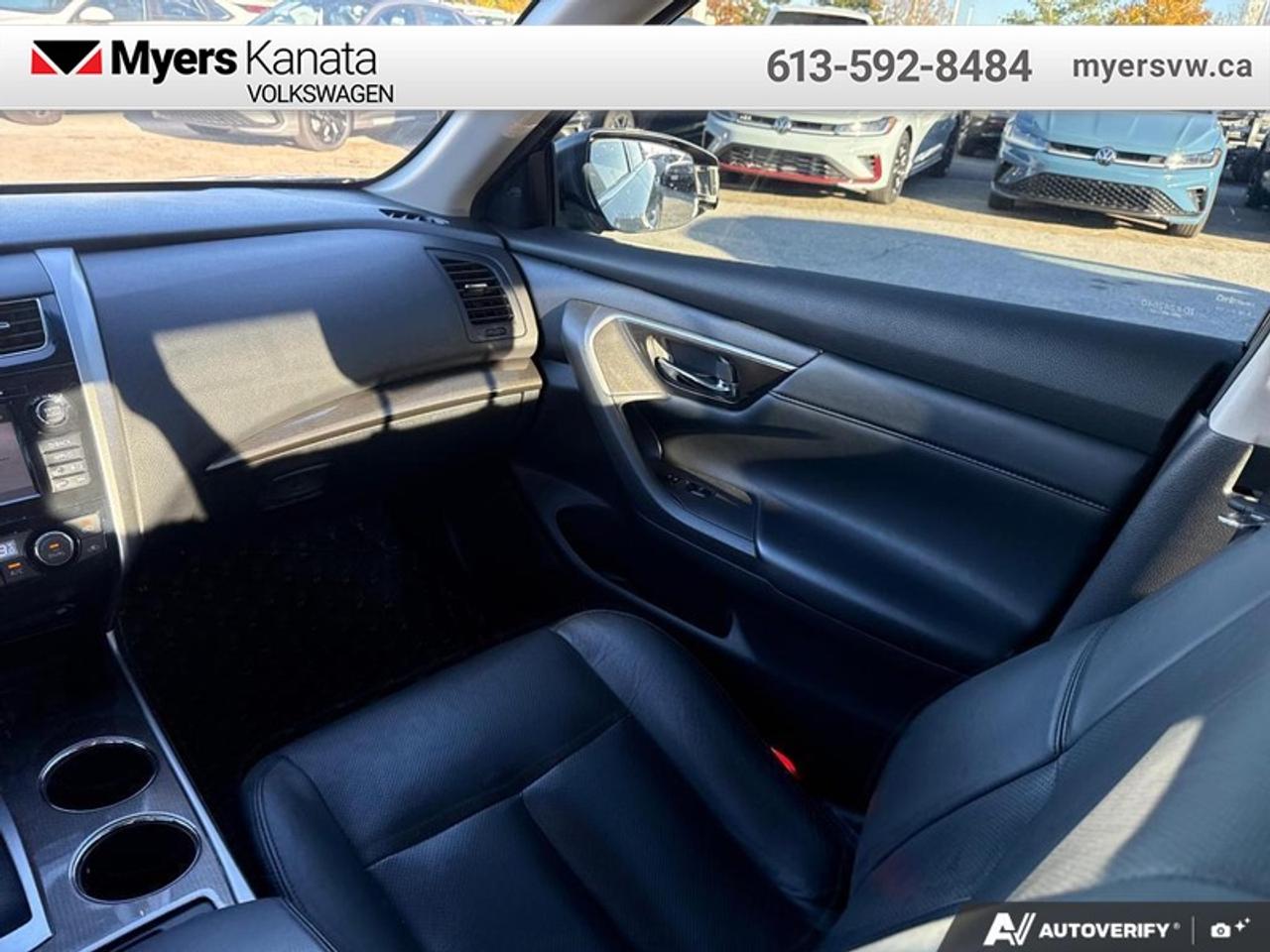 2014 Nissan Altima 2.5 SL  - Sunroof -  Leather Seats Photo