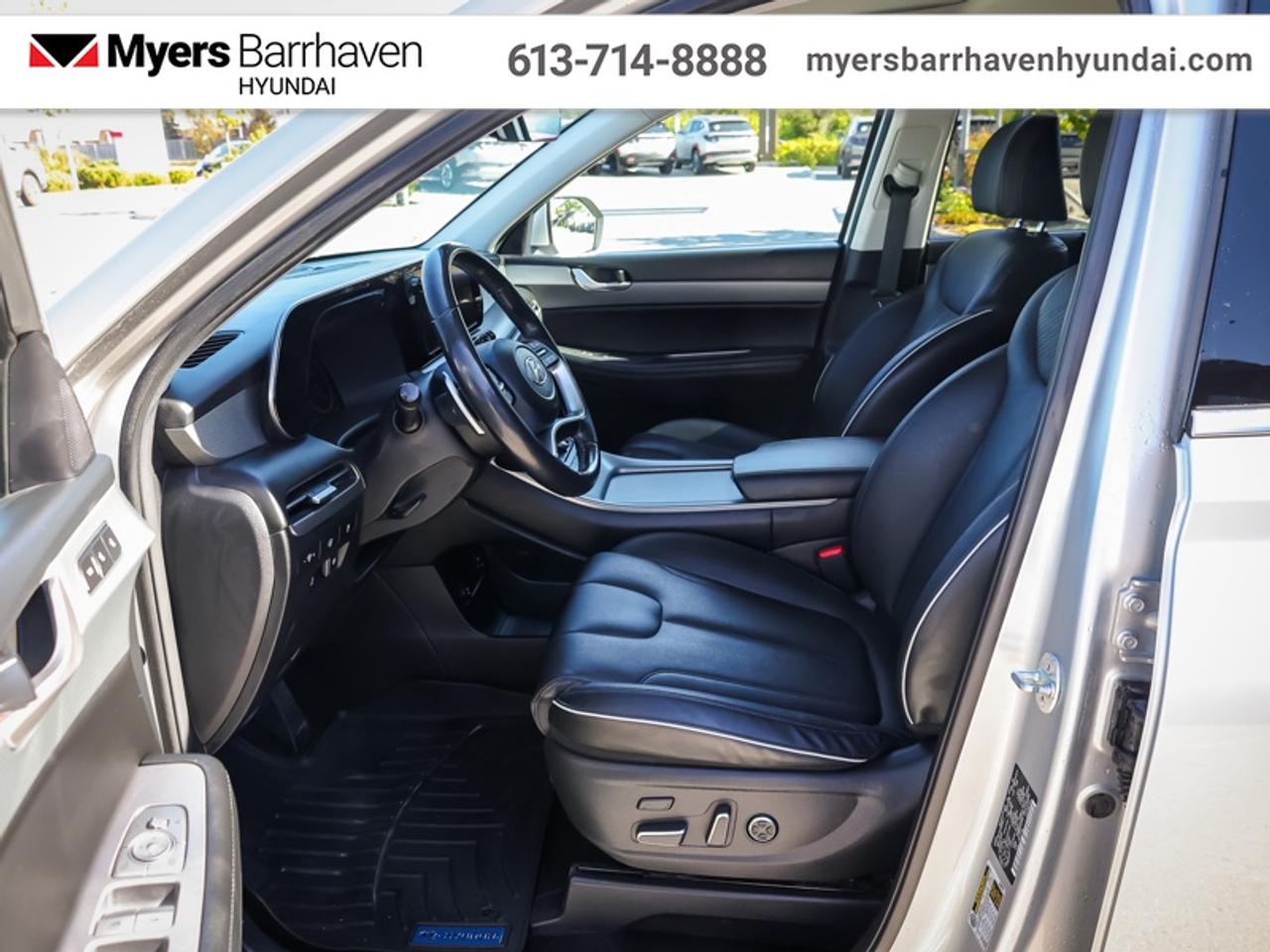 2024 Hyundai PALISADE Urban  - Cooled Seats -  Sunroof - $256 B/W Photo